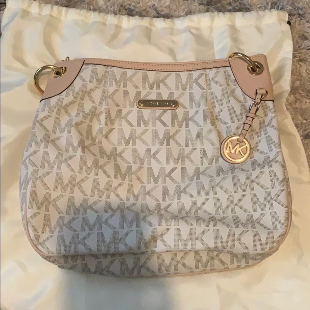 Michael Kors purse